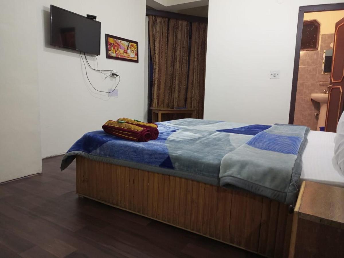 Hadimba Way Manali - Top Rated And Most Awarded Property In Manali !! Balcony Rooms Exterior photo