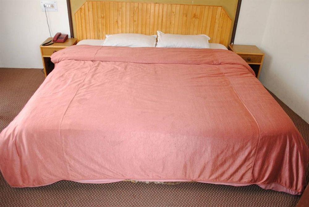 Hadimba Way Manali - Top Rated And Most Awarded Property In Manali !! Balcony Rooms Exterior photo